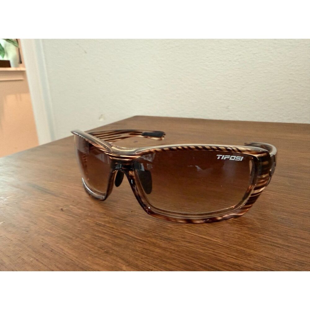 Tifosi Optics T1955 Tortoise Brown Sport Sunglasses Wraparound